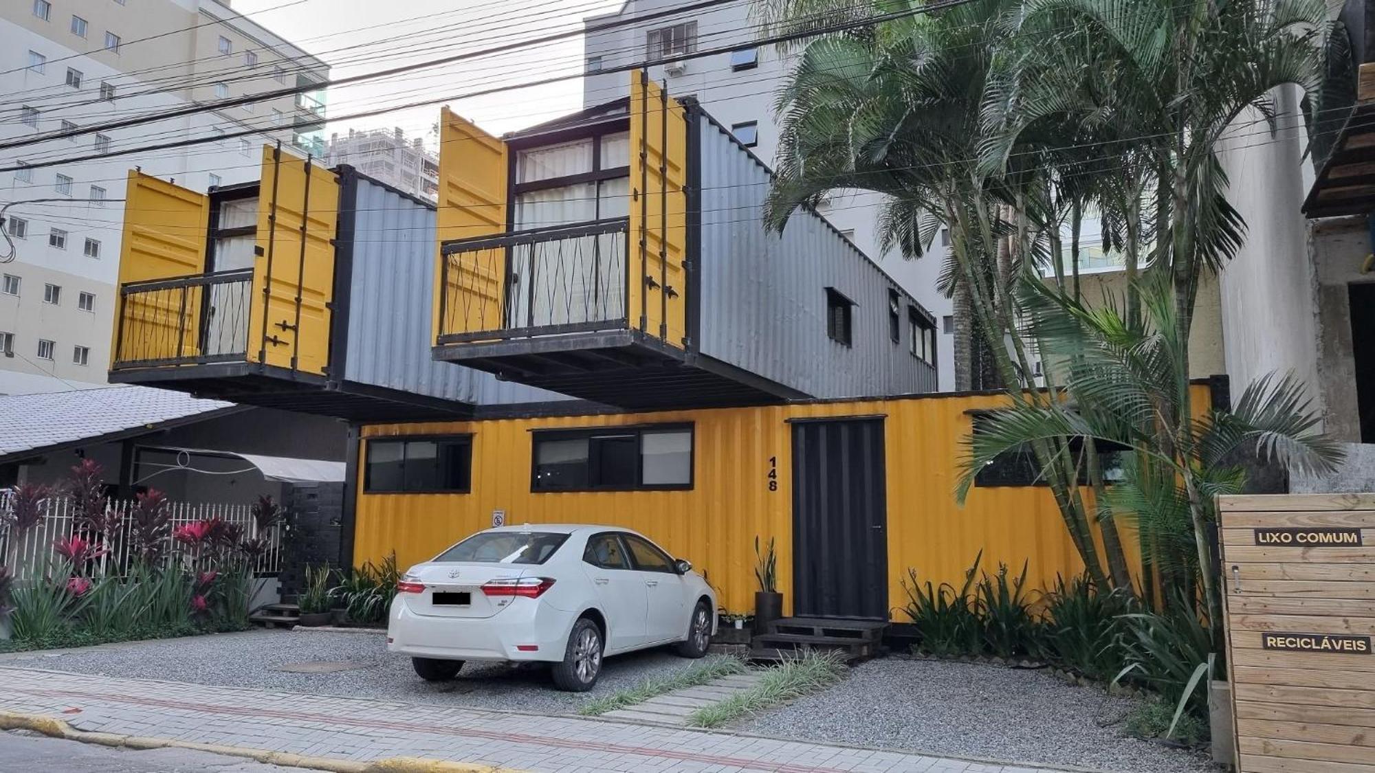 Aps Em Container Na Meia Praia, Itapema, Sc - Tetto Stays Екстериор снимка